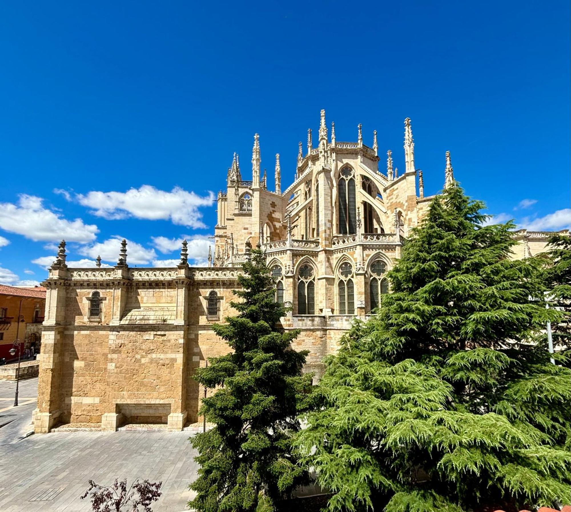 Suites La Catedral León Exterior foto